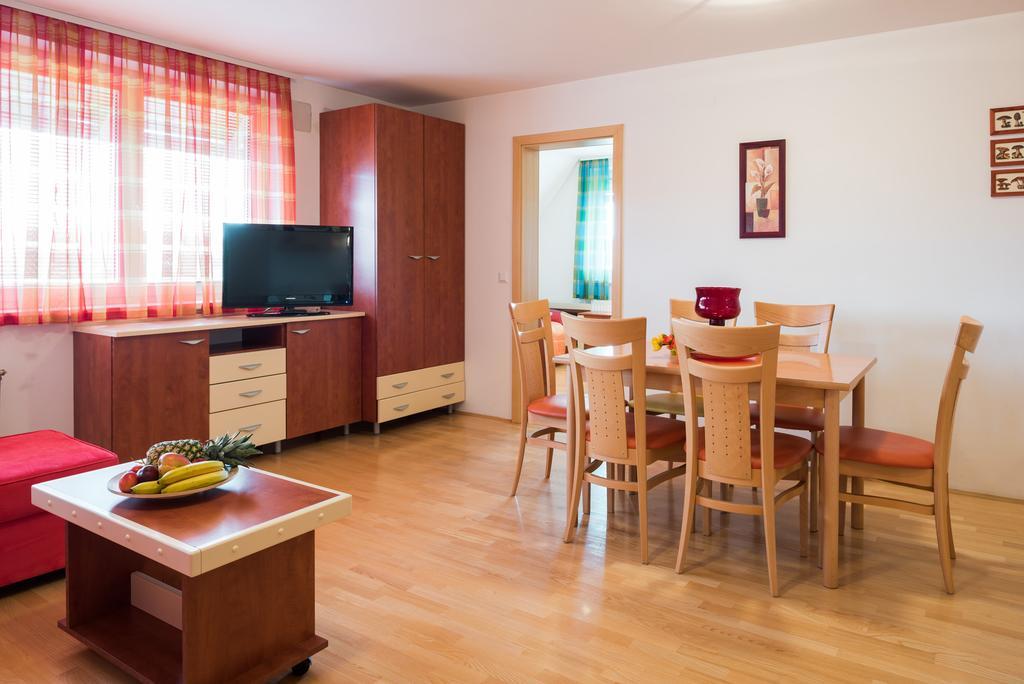 Apartments Moravske Toplice Bilik gambar